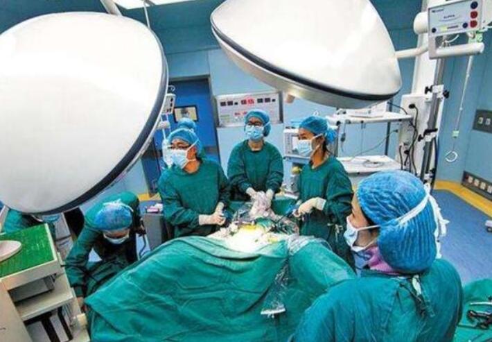 剖腹产和顺产到底该如何选择,剖腹产比较好还是顺产比较好