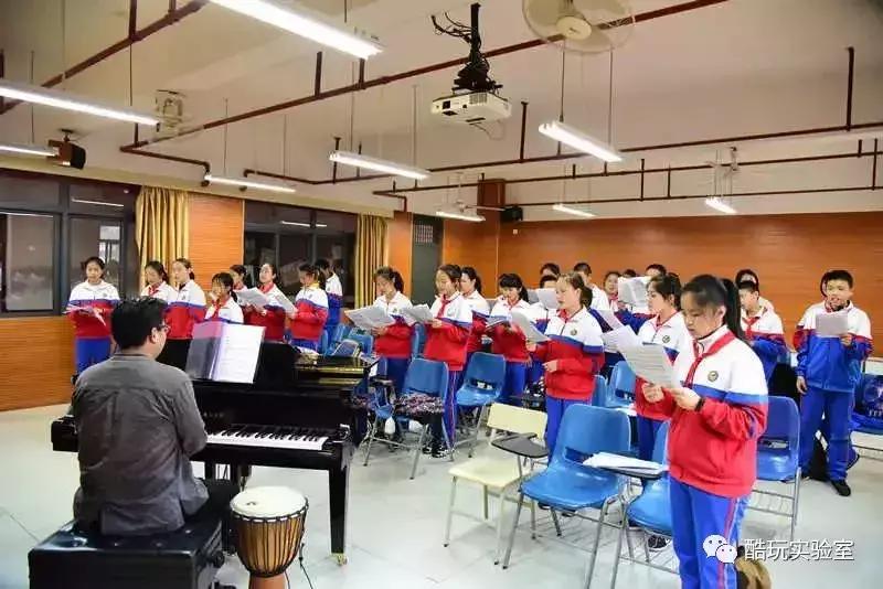 从逃学被嫌弃到和周杰伦演出,所有的“坏孩子”都缺一个好老师