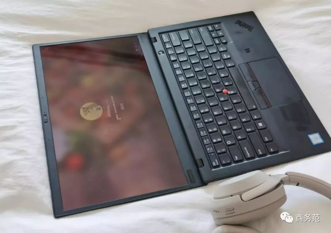 宅在家里继续分享好物,在家上班必备30件好物