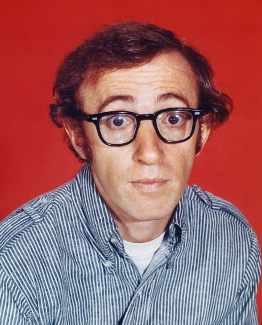 美国84岁导演与韩裔继女跨越35岁年龄差相爱，要将所有财产留给她