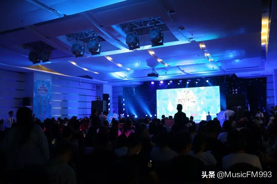 燃起来!水晶防晒喷雾•音乐先锋榜三十一载荣耀盛典