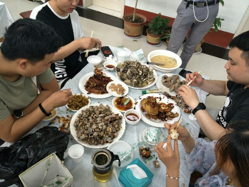 日照第三海水浴场离吴家台远吗,日照吴家台有免费的海水浴场吗