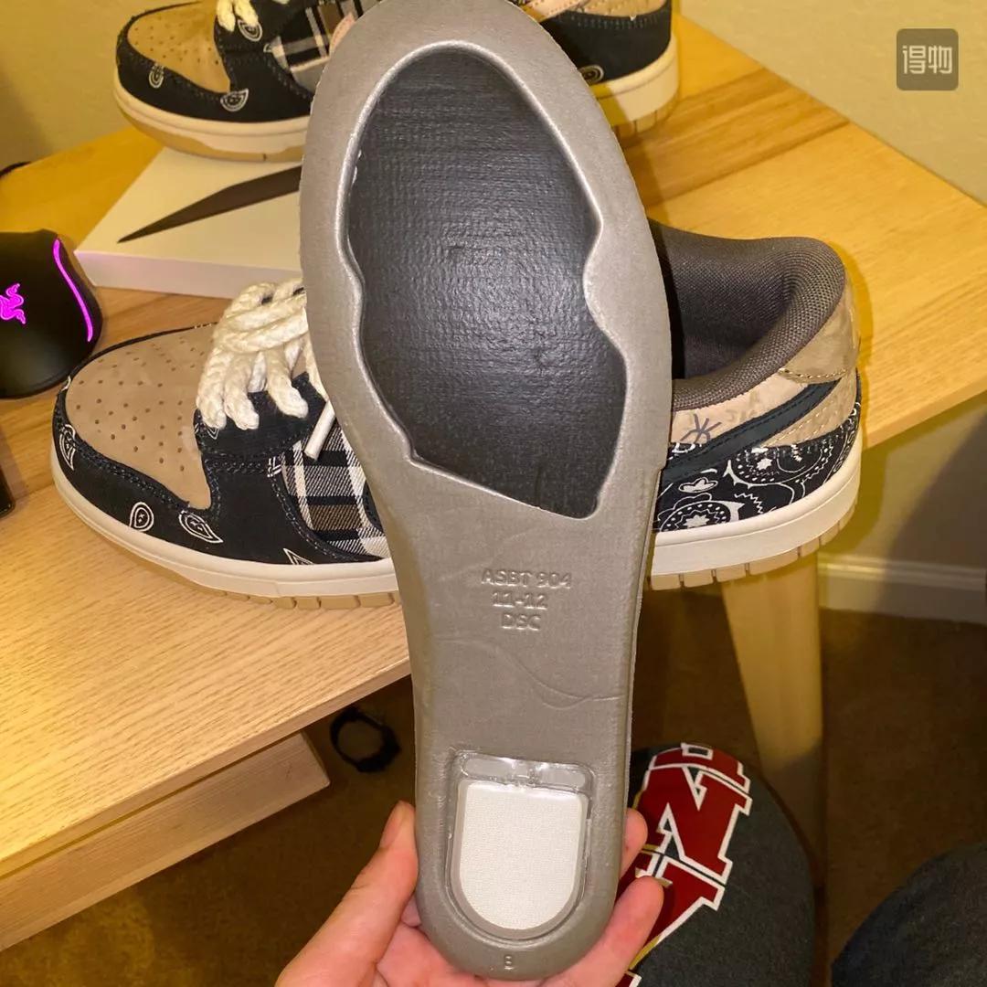 一双TSDunk三个月不发货，一盒小熊饼干就想安抚我内心的伤痛？