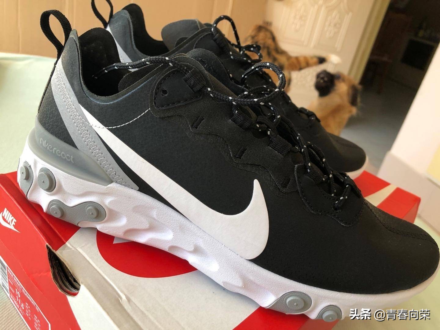 顶级缓震型跑步鞋推荐,耐克airmax2090气垫缓震跑步鞋