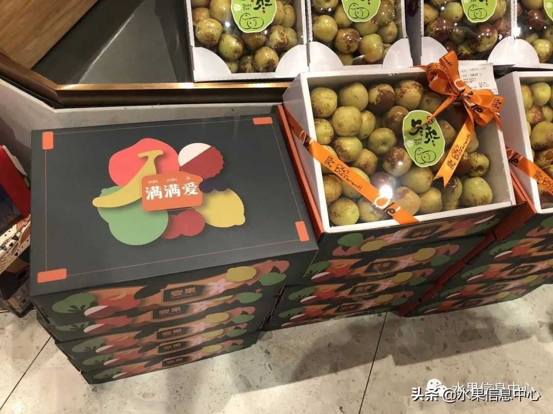 中秋节前，走访两家水果零售店，水果标准化在这里体现的淋漓尽致