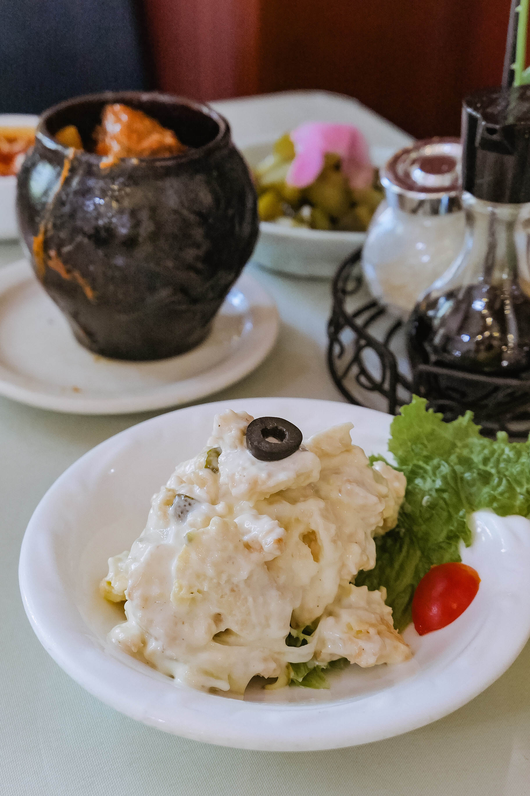 在天津，百十年来西餐一直和煎饼果子si“盟兄弟”？