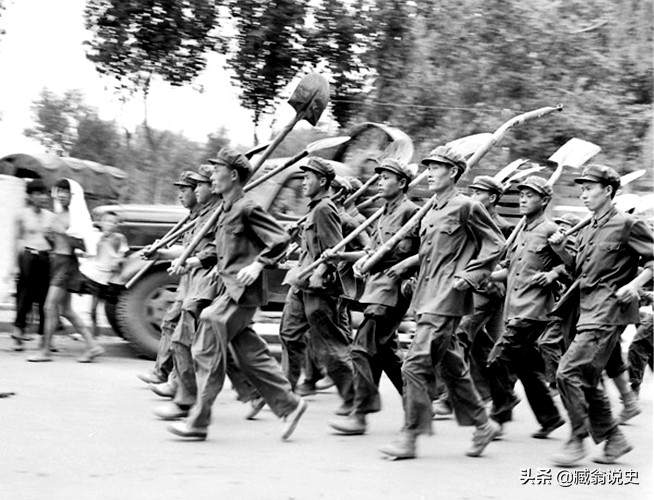 唐山大地震尸体埋在哪儿,沉重的话题是什么话题