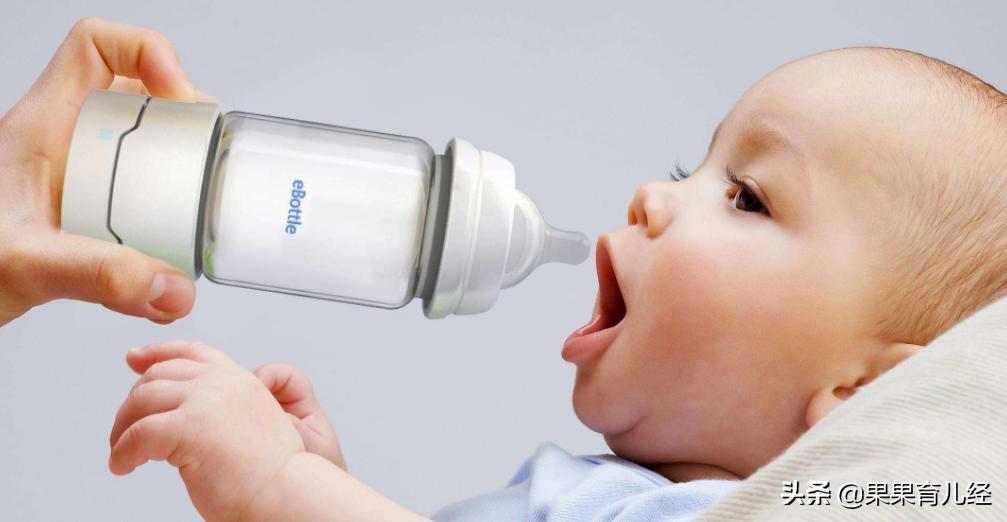 宝宝抗拒奶瓶的表现,宝宝抗拒奶瓶怎么办一天没吃了
