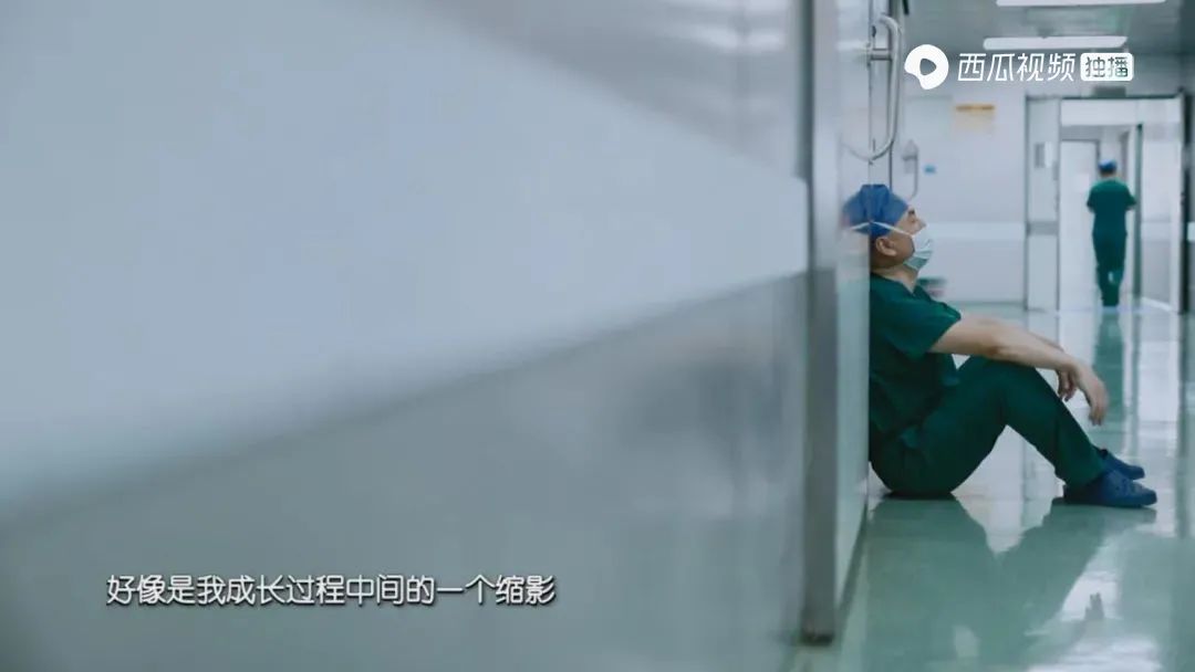 这国产「超级英雄」，我给满分，一点不虚