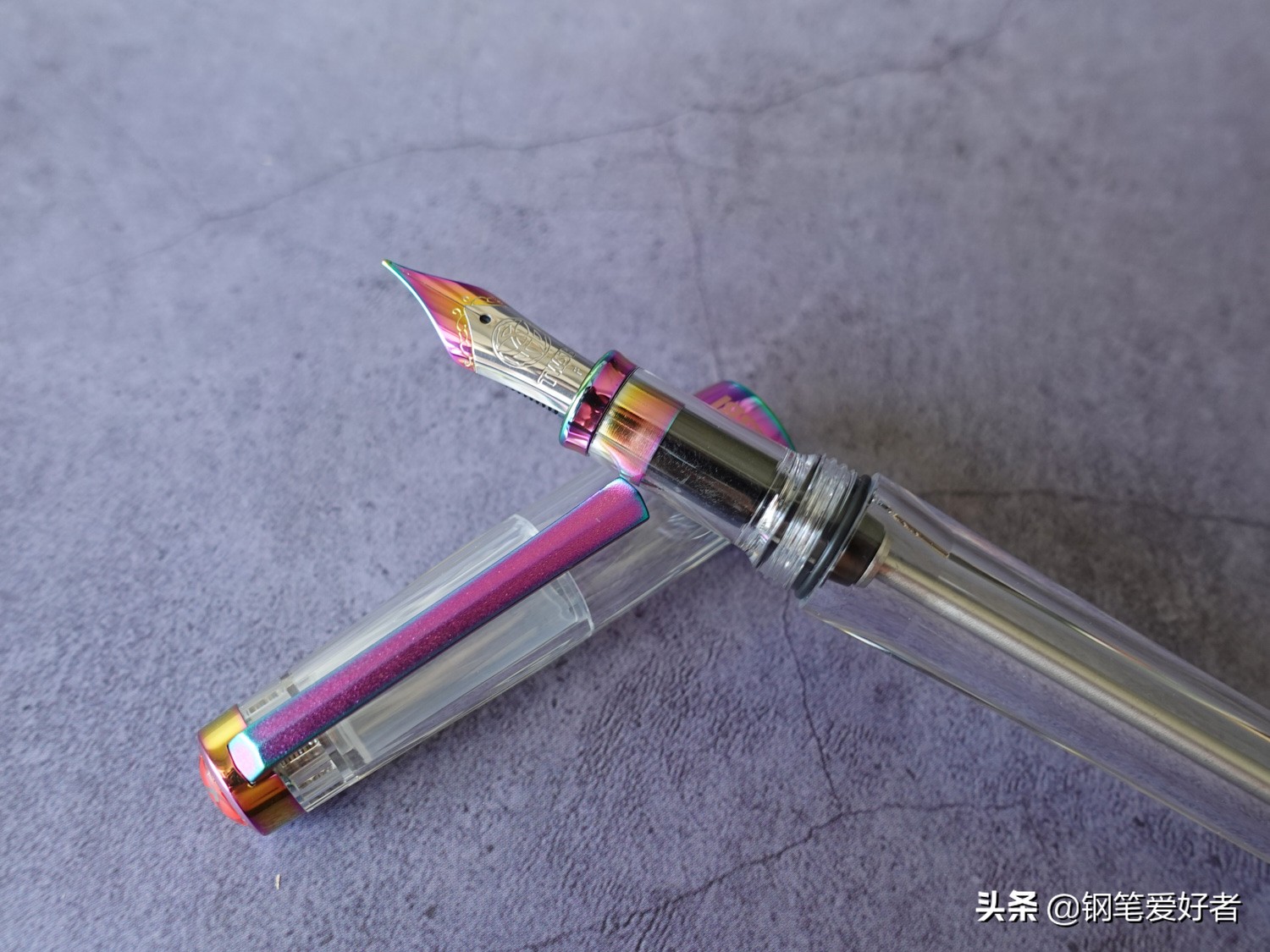 三文堂vac700r负压上墨式钢笔,三文堂vac700与700r的区别