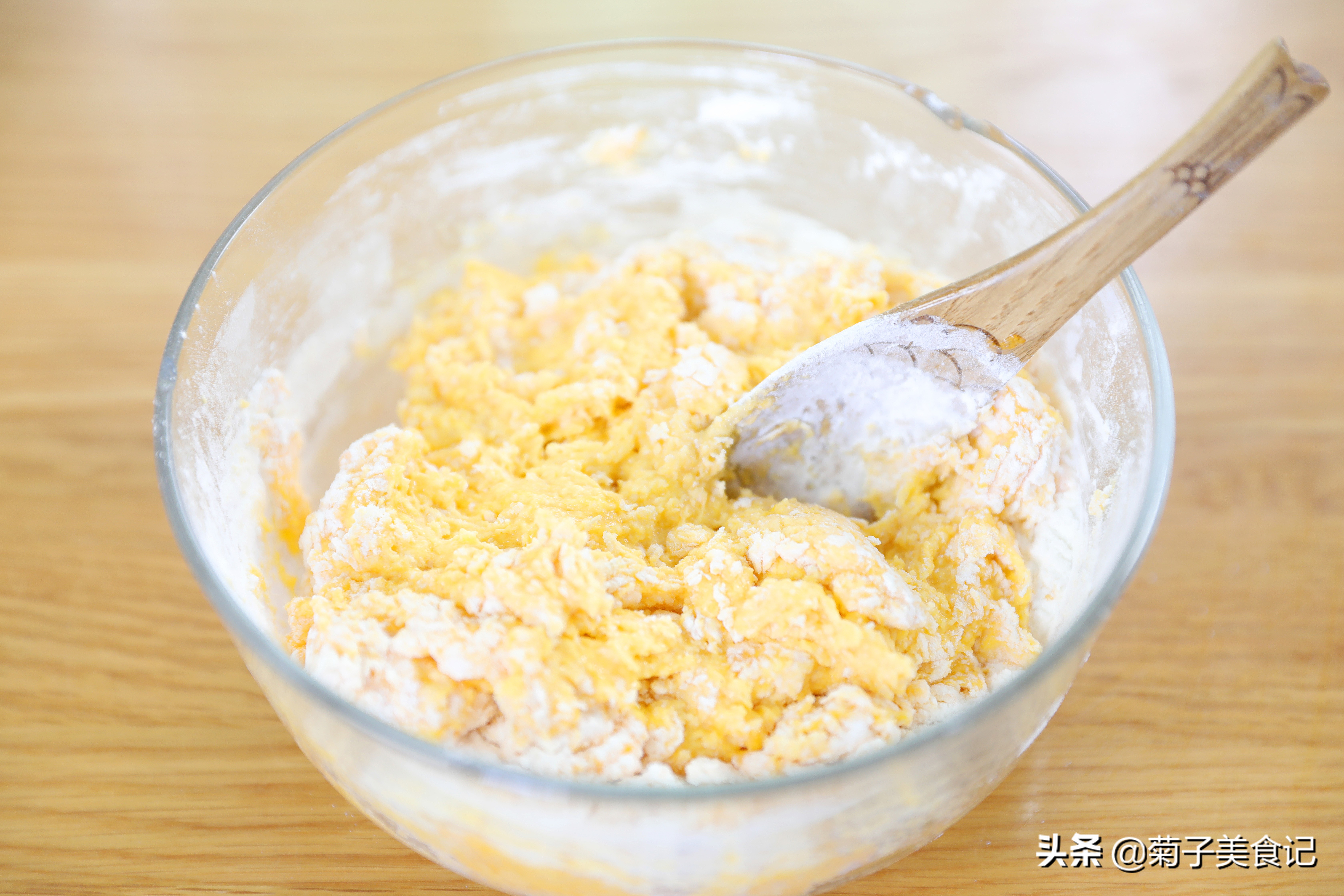 柿子饼空腹吃行吗,脆柿子可以做柿子饼