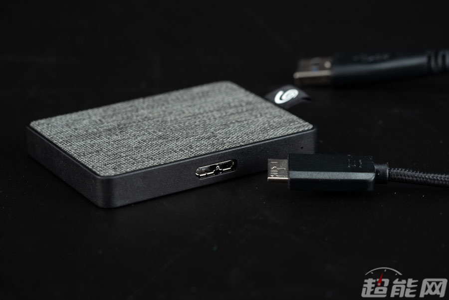 希捷移动硬盘1tb开箱,希捷简系列移动硬盘测评