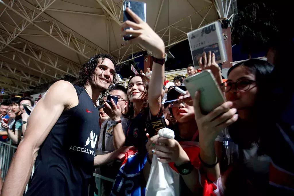 巴黎圣日耳曼抵达伯纳乌,巴黎圣日耳曼姆巴佩射门训练