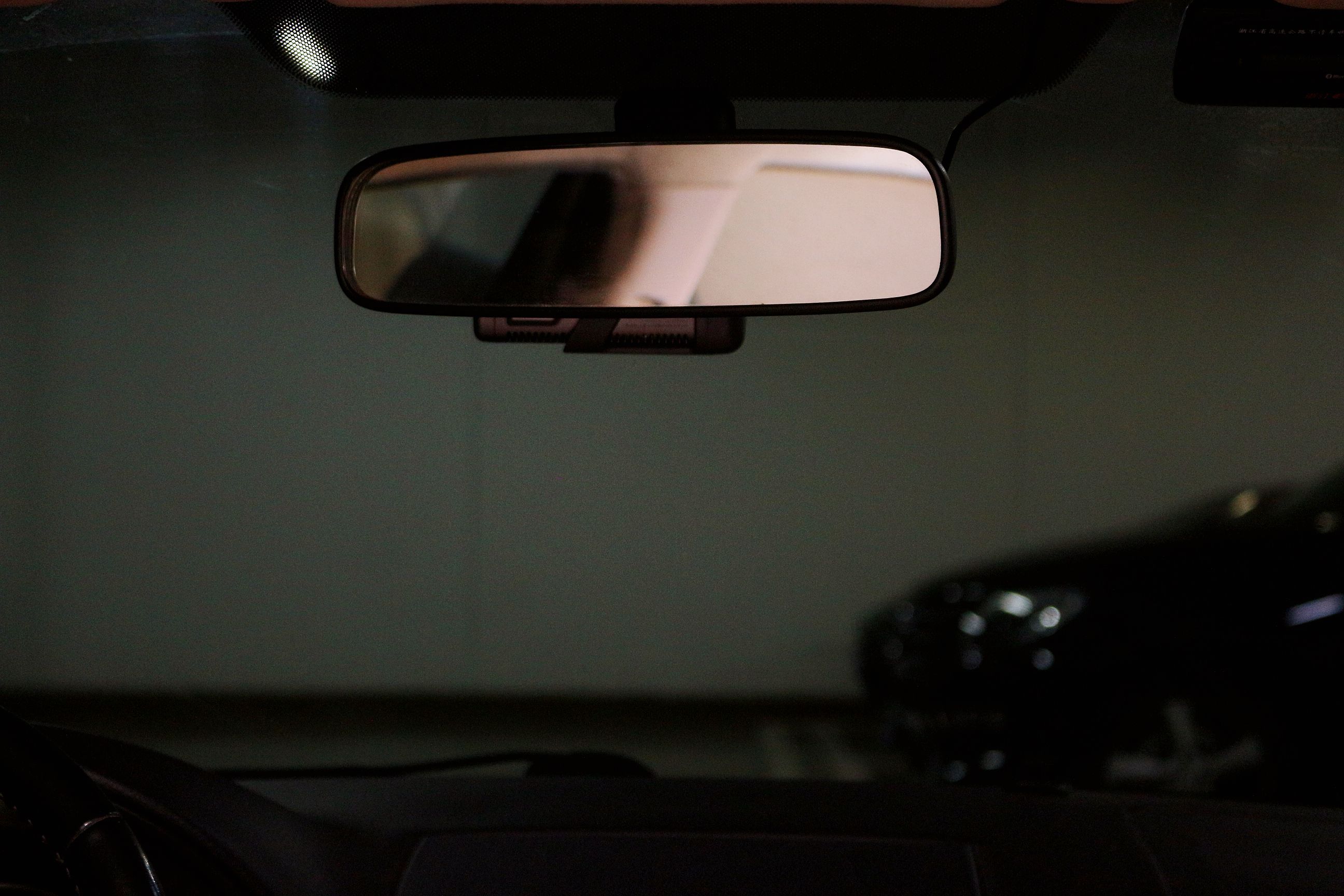 ADAS+云*子狗电**加持，养成开车好习惯—70迈智能行车记录仪M500