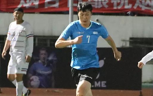 烟台足球队年会主题,烟台足球主题