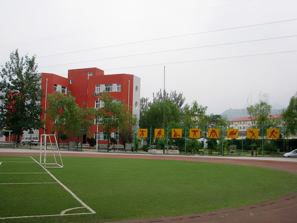 我的母校回忆,我的母校多年不见