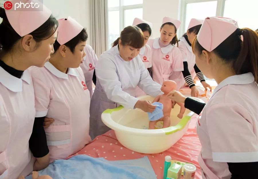 月嫂证书含金量排名,金牌月嫂七天速成