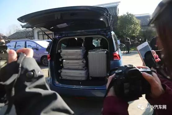 上汽大通maxusg50试驾,二胎三代汽车推荐