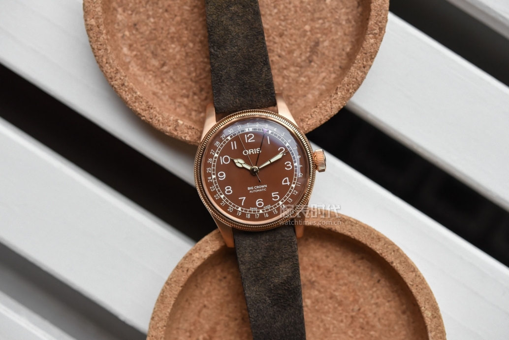 1-2万左右的全新腕表,1到4万元手表推荐