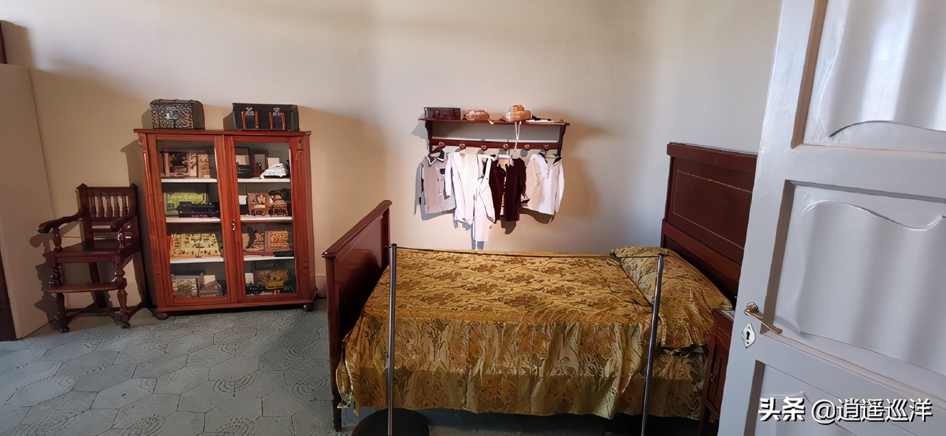 西班牙建筑大师高迪的建筑作品展,西班牙天才艺术设计大师高迪作品