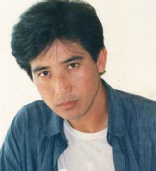 一代侠女插足秦汉婚姻，嫁豪门却独守空房，继女还深陷“*照门艳**”