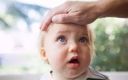 宝宝2岁还流口水,宝宝流口水怎么办