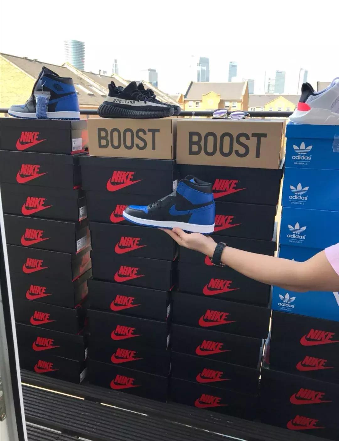 大学生如何做一个鞋贩子,第一次当鞋贩子挣钱吗