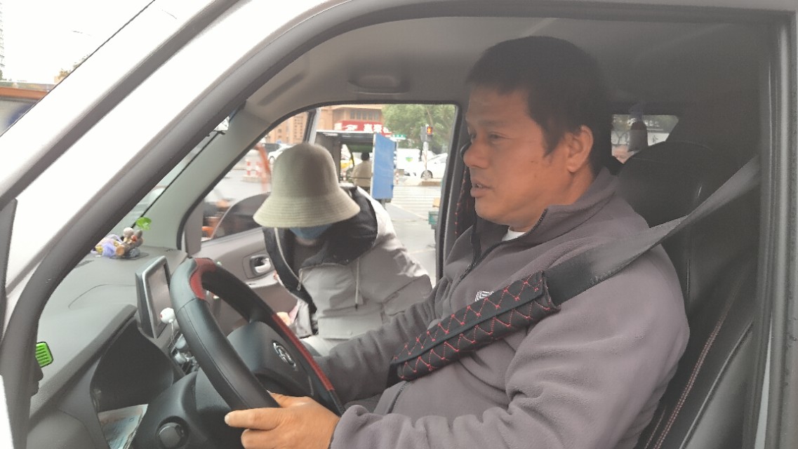 金华“镀膜哥”创业走红他如何弯道超车找到商机？