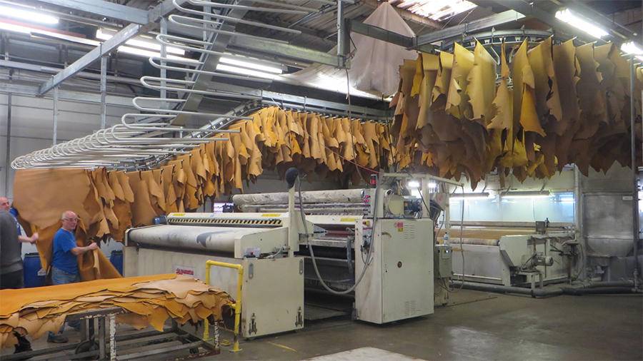 皮鞋亮面和雾面的区别,皮鞋松了有什么办法解决