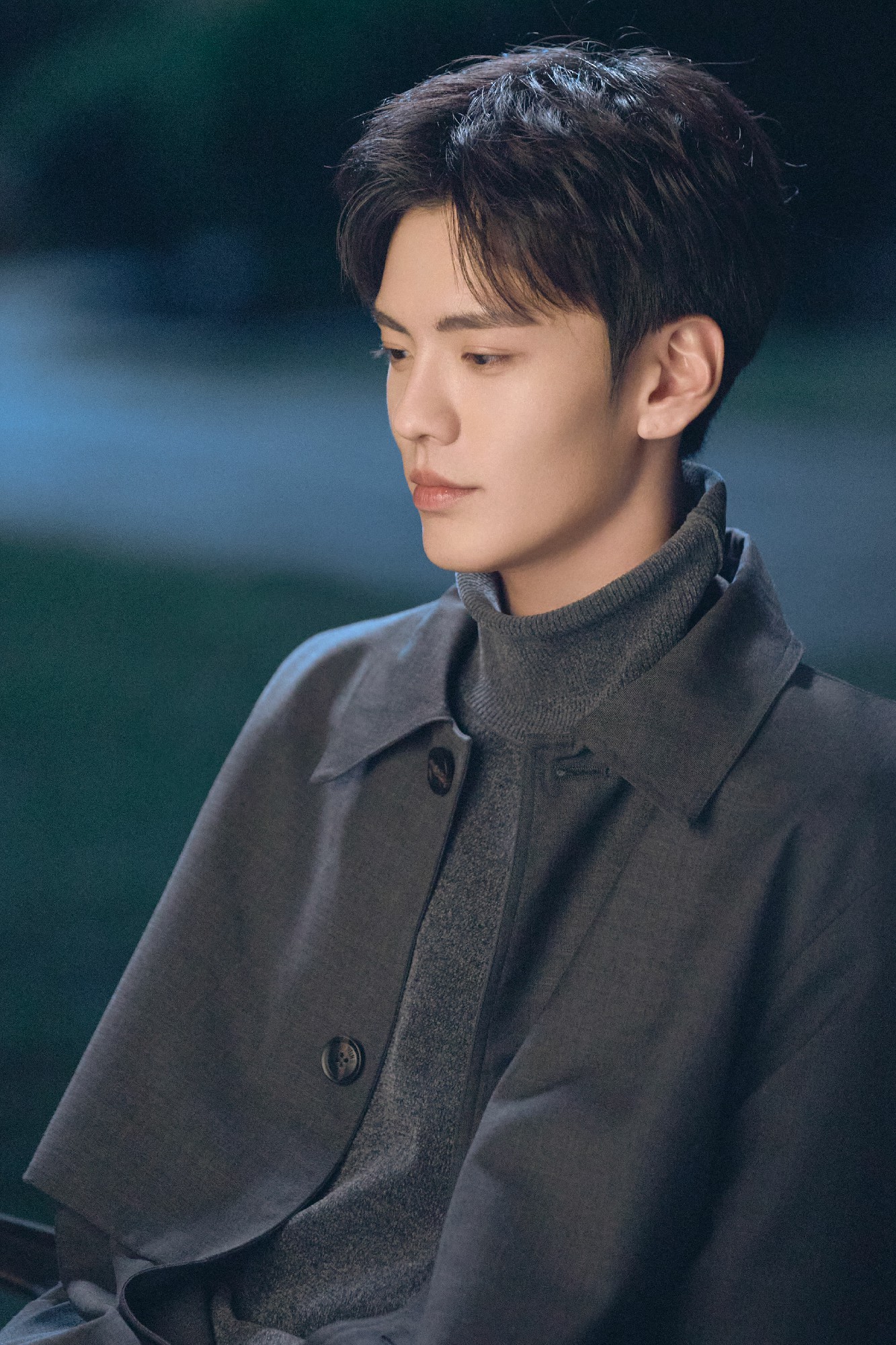 世界微尘里毕雯珺举手哪一集,世界微尘里毕雯珺白西装