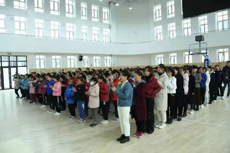 庆祝建党100周年师生书画展,麦积区庆祝建党100周年书画展开展