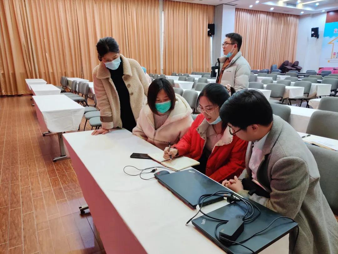 云脑数据赴无锡八院进行科研统计方法培训