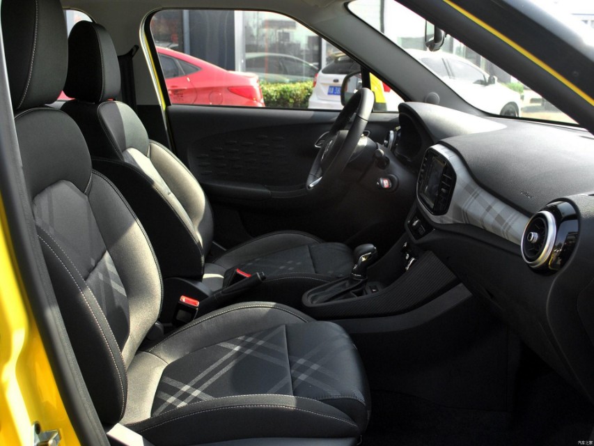 英伦mg3自动挡多少钱,英伦风小车