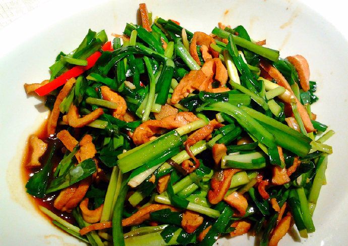 韭菜炒鸡蛋家常做法第一美食,韭菜鸡蛋虾仁饺子馅家常做法视频