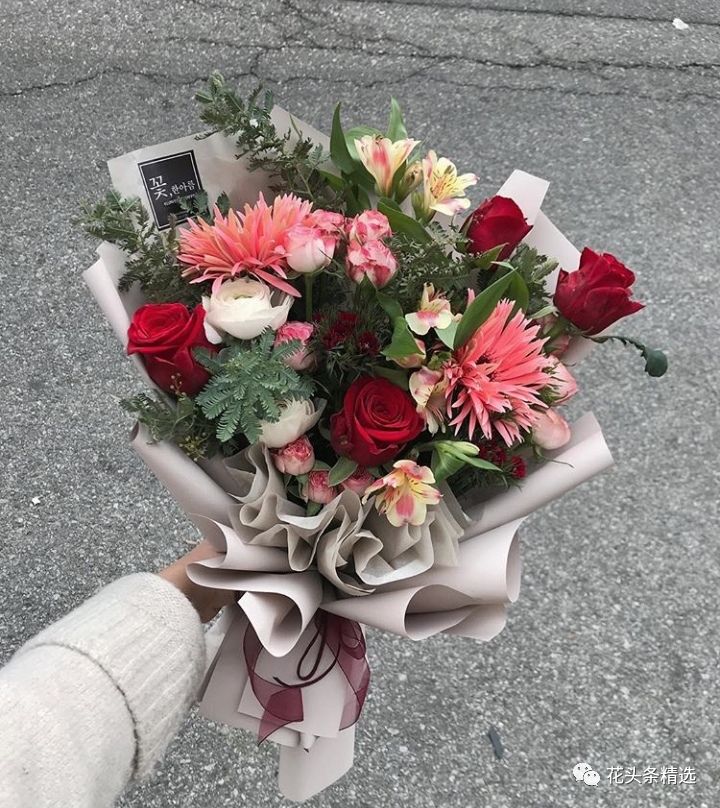 花艺要学习多久才能开花店,如果想学开花店最好去哪里学花艺