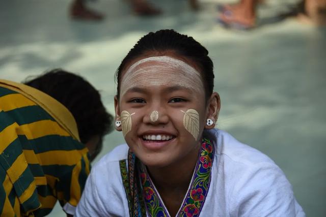 缅甸人为什么要擦老缅粉,缅甸人为啥要擦老缅粉