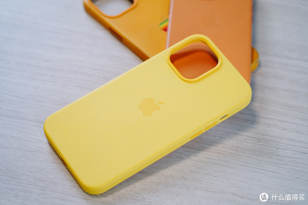 iphone13pro后盖苹果标,iphone13pro换电芯使用感受