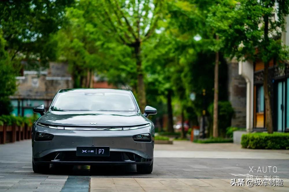 小鹏p7新能源汽车深度评测,2020最好纯电动汽车小鹏p7