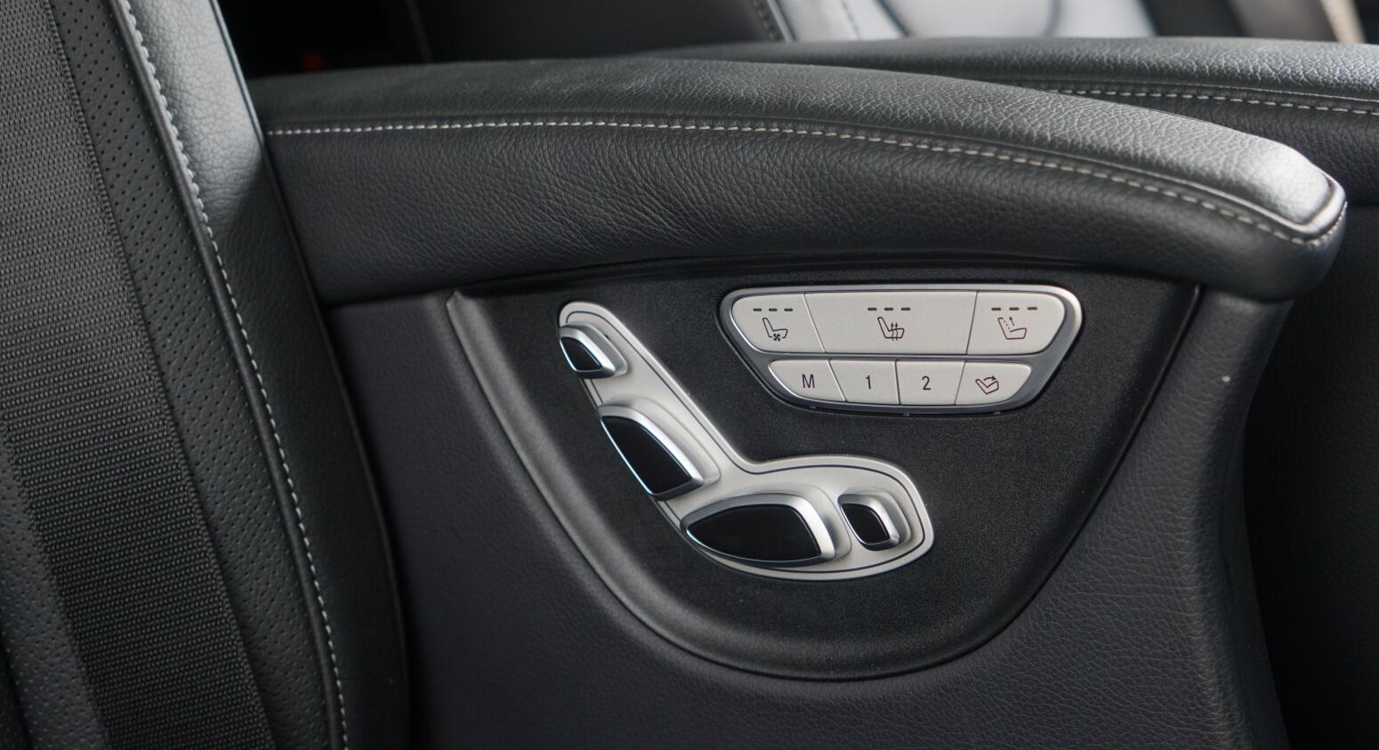 奔驰mpv埃尔法,奔驰v级不比埃尔法有面子吗