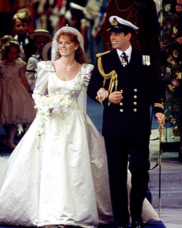 王室风格婚纱,王室婚纱