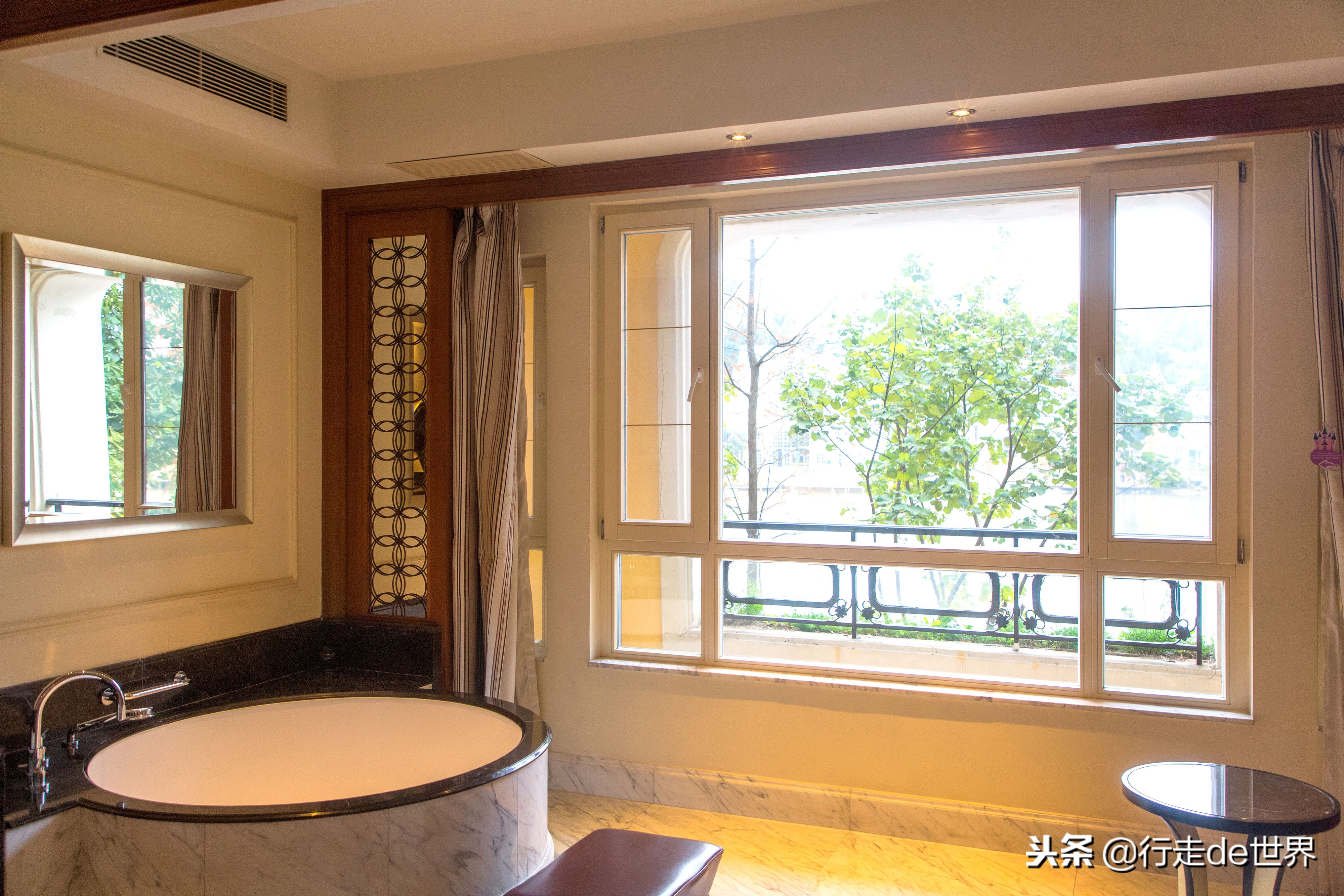 超多网红小姐姐打卡,网红温泉云瑶谷温泉