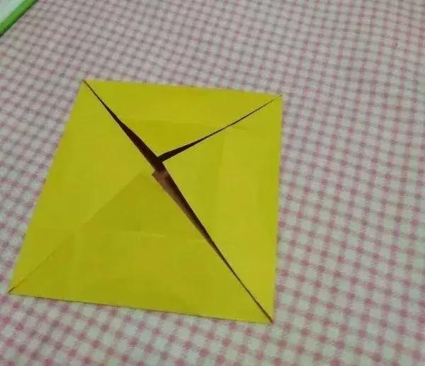 超简单折纸立体水果盒,精美礼品盒的折纸教程图解