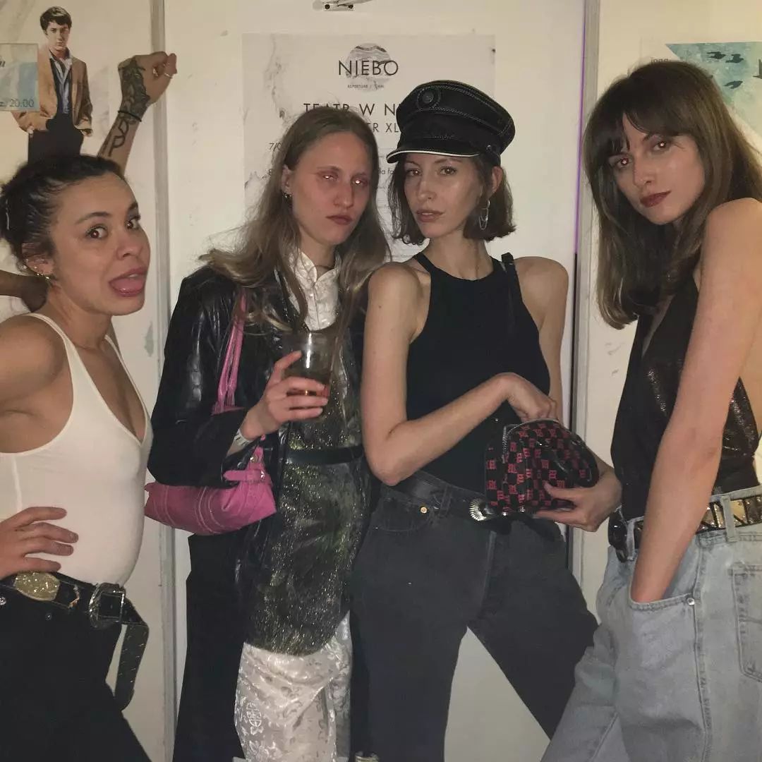 最性感的潮牌为什么是它？MISBHV来啦，全球女生都喜欢它的不乖风