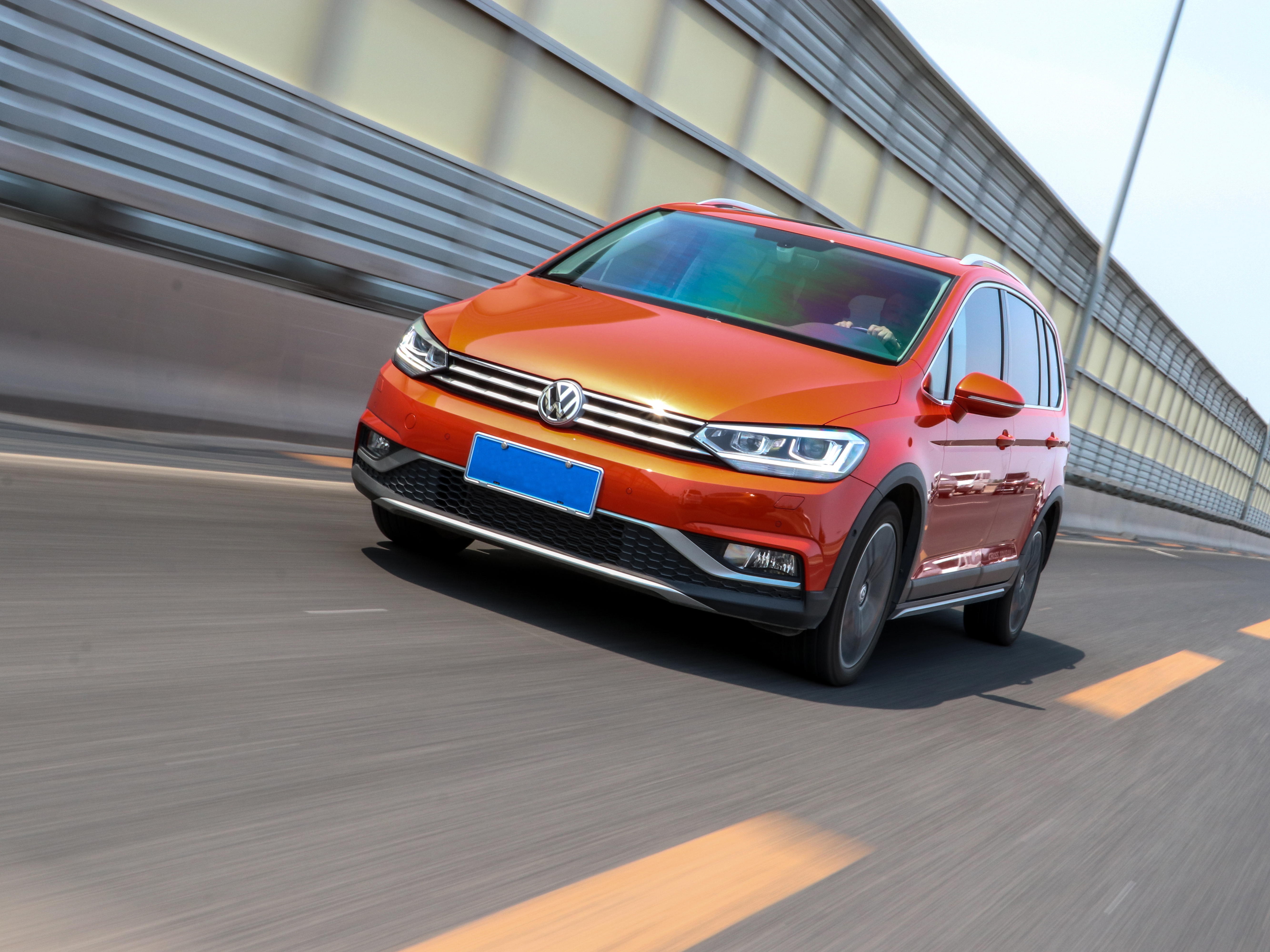 大众途安l实测,手动大众途安l体验