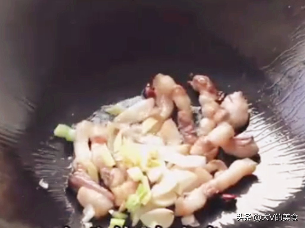 炒包菜要怎么做好吃,炒包菜不入味怎么回事