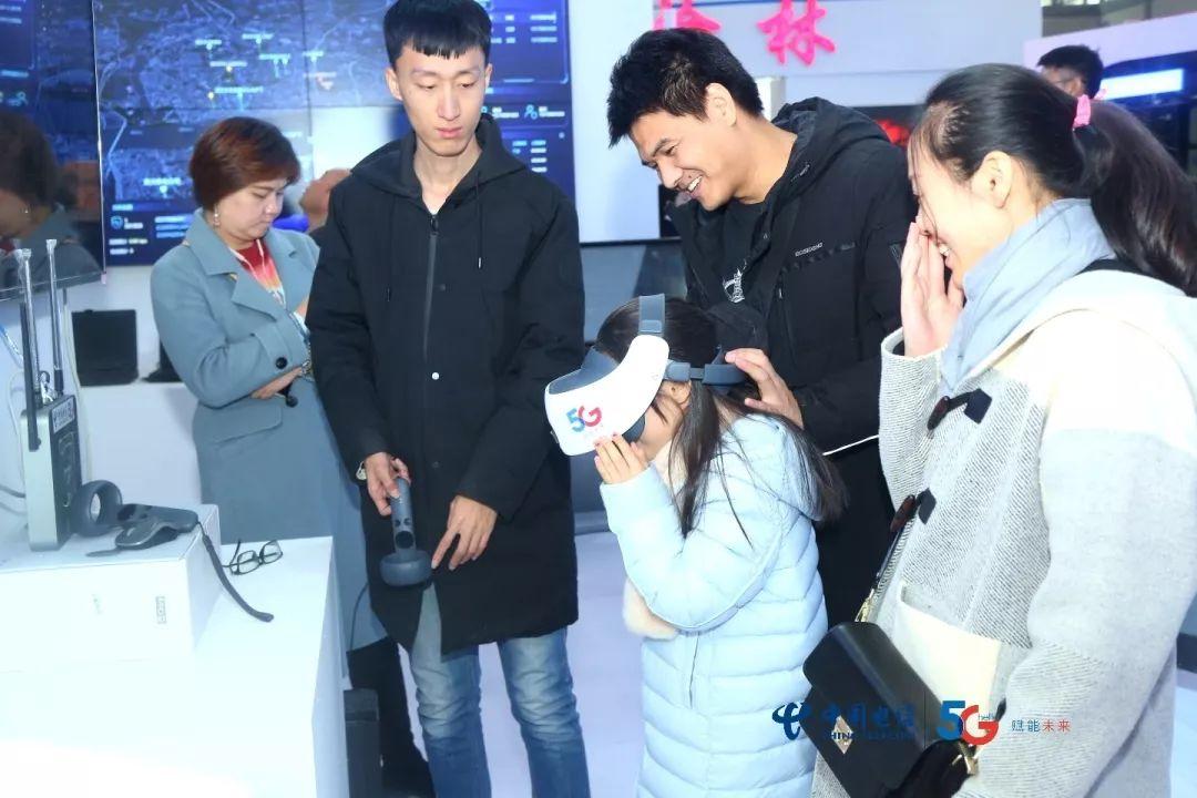 5G黑科技亮相体博会，全国冠军来了，足球明星来了，你还不克里马擦来！