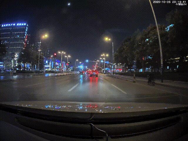 还有这等好事？花行车记录仪的钱体验豪车标配的高级驾驶辅助