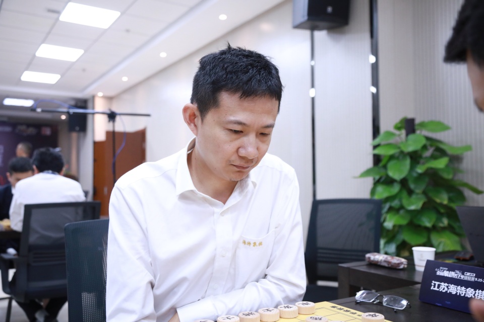 亳州战报|象甲联赛第六轮战罢，许文章含笑认输