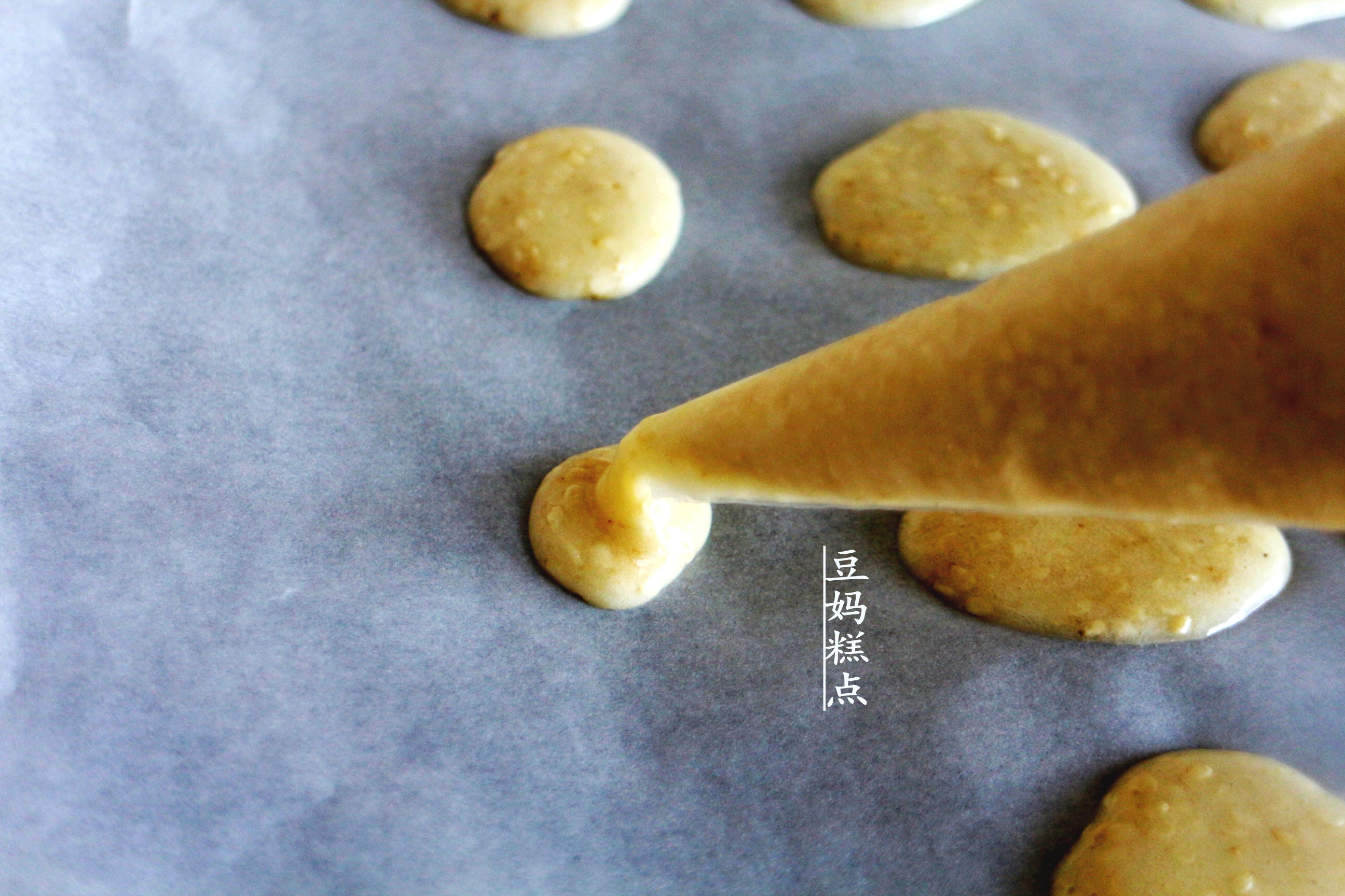 芝麻薄饼怎么做才酥脆,简单又好吃的芝麻薄饼做法