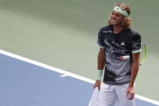 新闻丨费德一人慢热一人受伤小兹维列夫化身拜仁8号